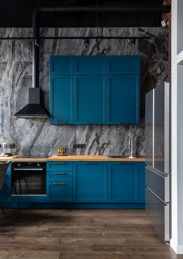 Фотография: Кухня и столовая в стиле Лофт, Квартира, Студия, Проект недели, Москва, Кирпичный дом, 40-60 метров, Юлия Сологубова – фото на INMYROOM