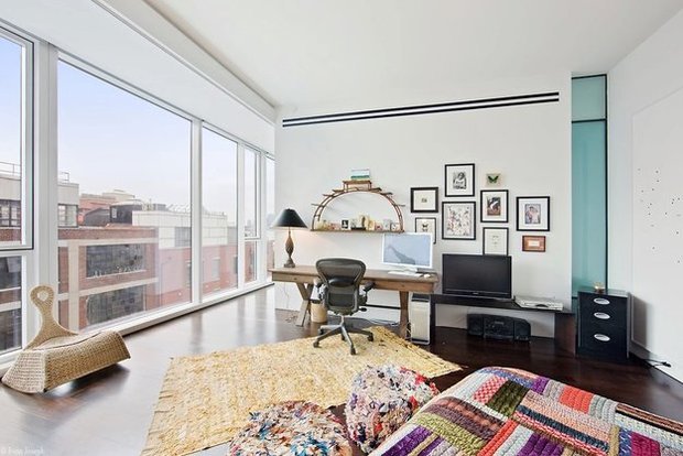 Фотография: Кабинет в стиле Эклектика, Декор интерьера, Квартира, Дом, Декор дома, Люди, Картины – фото на INMYROOM