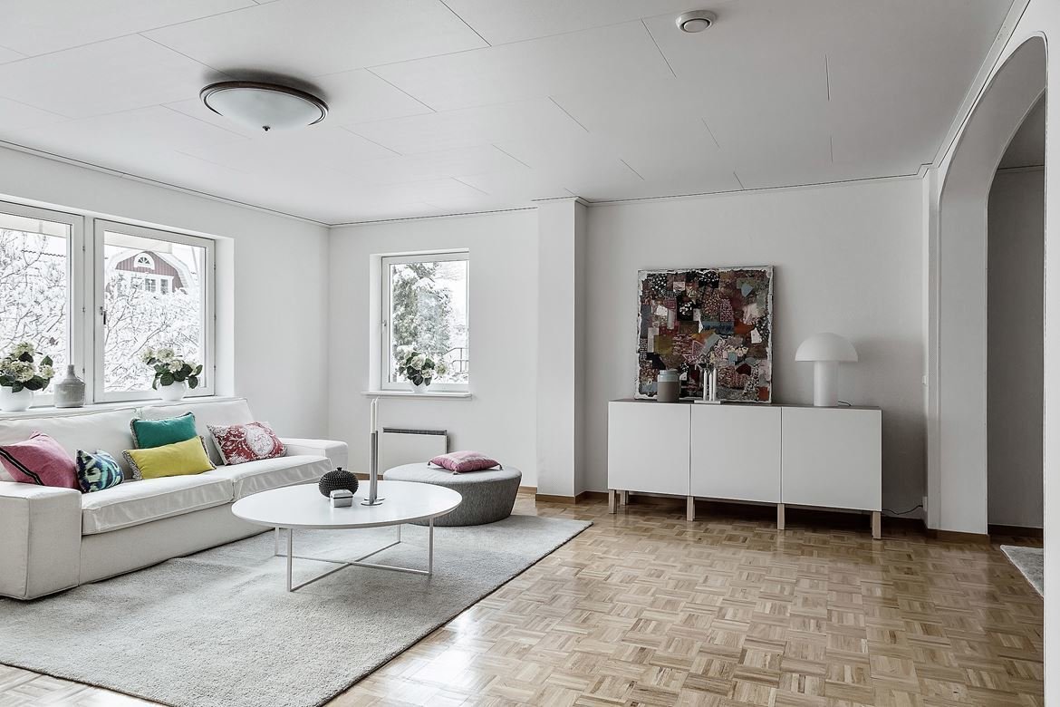 Фотография: Гостиная в стиле Современный, Кухня и столовая, Декор интерьера, Дом, Швеция, Стокгольм, как создать уютную атмосферу, 4 и больше, Более 90 метров, гостеприимный интерьер – фото на INMYROOM