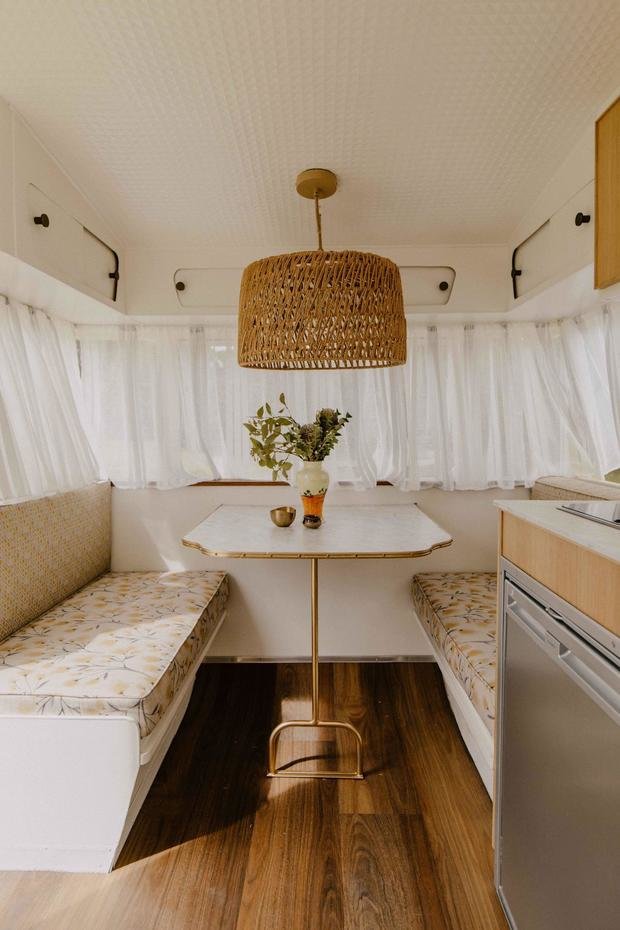 Фотография: Кухня и столовая в стиле Скандинавский, Дом на колесах, Дом и дача, Личный опыт – фото на INMYROOM
