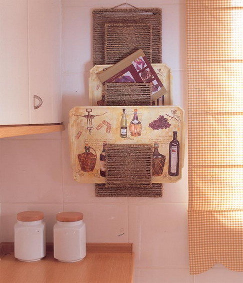 Фотография: Кухня и столовая в стиле Прованс и Кантри, Декор интерьера, Мебель и свет, Системы хранения – фото на INMYROOM