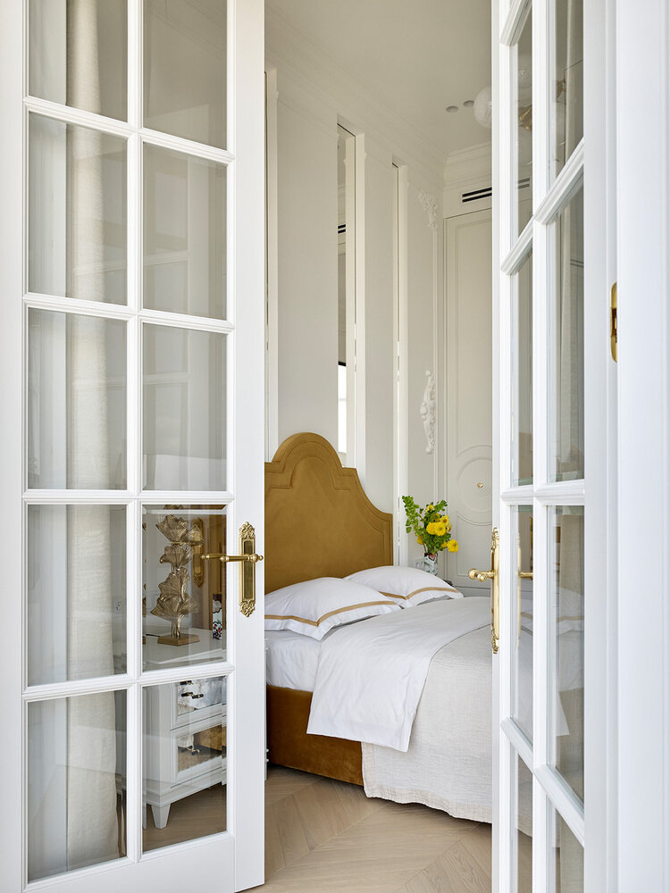 Фотография: Спальня в стиле Классический, Современный, Эклектика, Квартира, Проект дня, Москва, Монолитный дом, 2 комнаты, 40-60 метров, Влада Масорина – фото на INMYROOM