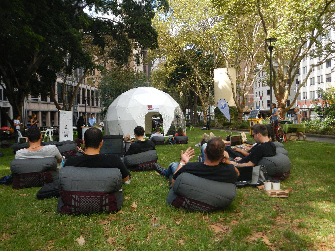 Фотография: Ландшафт в стиле Современный, Кабинет, Стиль жизни, Советы – фото на INMYROOM Фотография: Ландшафт в стиле Современный, Кабинет, Стиль жизни, Советы – фото на INMYROOM