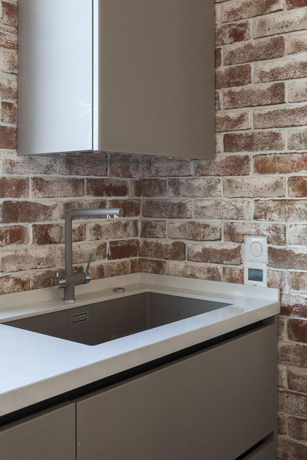 Фотография: Кухня и столовая в стиле Скандинавский, Современный, Проект дня, Дом и дача, Московская область, Таунхаус, 3 комнаты, Более 90 метров, Юлия Барискина – фото на INMYROOM