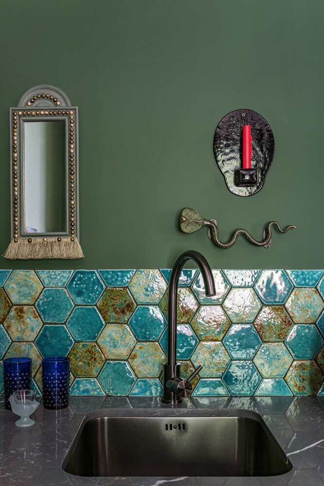 Фотография: Кухня и столовая в стиле Эклектика, Квартира, Проект дня, Сталинка, Кирпичный дом, 2 комнаты, 40-60 метров, Уфа, Юлия Мусина, PRSPKT Architects – фото на INMYROOM Фотография: Кухня и столовая в стиле Эклектика, Квартира, Проект дня, Сталинка, Кирпичный дом, 2 комнаты, 40-60 метров, Уфа, Юлия Мусина, PRSPKT Architects – фото на INMYROOM