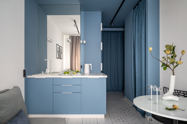 Фотография: Кухня и столовая в стиле Современный, Минимализм, Малогабаритная квартира, Квартира, Проект недели, Реутов, 2 комнаты, до 40 метров, Ника Чередникова – фото на INMYROOM