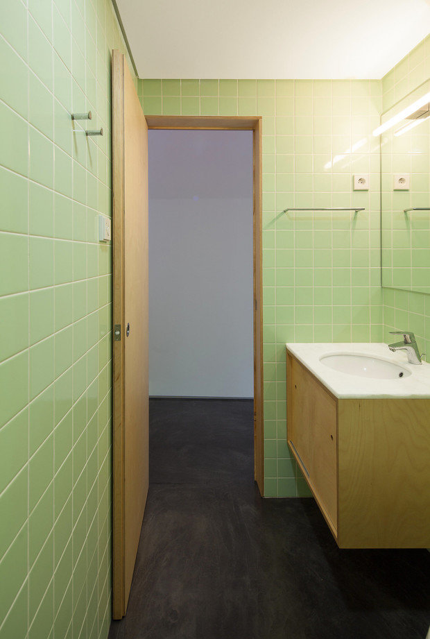 Фото из портфолио Реконструкция амбара в жилое пространство в Португалии – фотографии дизайна интерьеров на INMYROOM