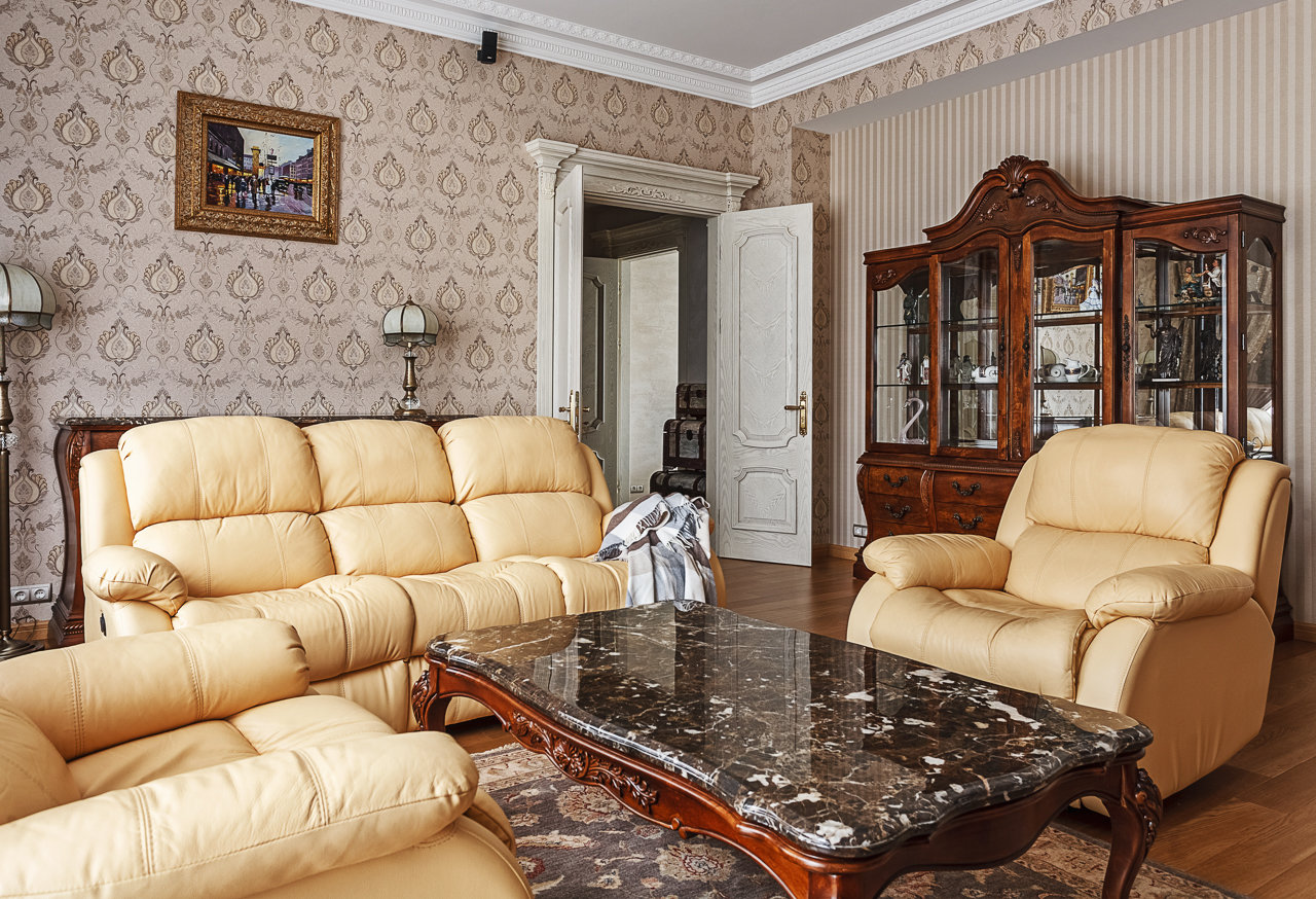 Фотография: Гостиная в стиле Классический, Квартира, Проект недели, Москва, Сергей Красюк, ID project, Старый фонд, Дом на Набережной, 3 комнаты, Более 90 метров – фото на INMYROOM Фотография: Гостиная в стиле Классический, Квартира, Проект недели, Москва, Сергей Красюк, ID project, Старый фонд, Дом на Набережной, 3 комнаты, Более 90 метров – фото на INMYROOM