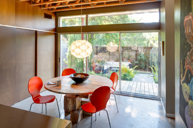 Фотография: Кухня и столовая в стиле Лофт, Дом, Дома и квартиры, Дача – фото на INMYROOM