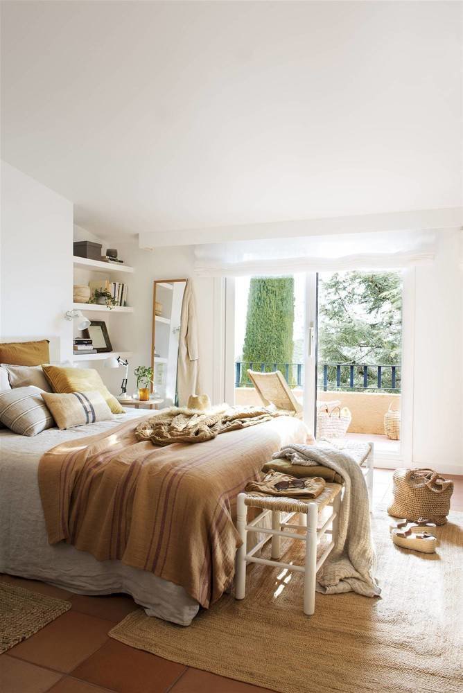 Фотография: Спальня в стиле Скандинавский, Современный, Декор интерьера, Дом, Белый, Желтый, Оранжевый, Эко – фото на INMYROOM