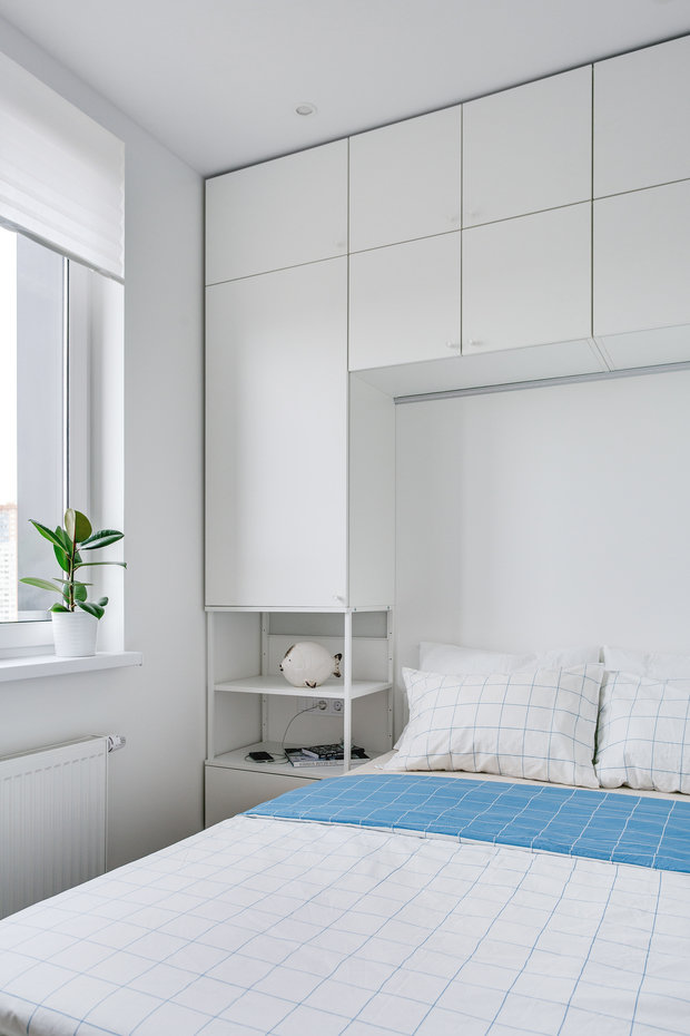 Фотография: Спальня в стиле Современный, Минимализм, Малогабаритная квартира, Квартира, Проект недели, 2 комнаты, до 40 метров, Анна Суворова, Павел Михин – фото на INMYROOM