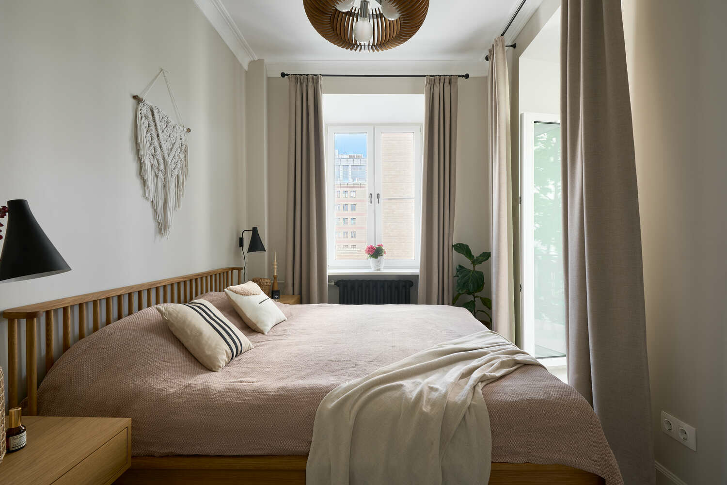 Фотография: Спальня в стиле Скандинавский, Современный, Квартира, Проект недели, Москва, 2 комнаты, 40-60 метров, Designbox, Анастасия Громова – фото на INMYROOM Фотография: Спальня в стиле Скандинавский, Современный, Квартира, Проект недели, Москва, 2 комнаты, 40-60 метров, Designbox, Анастасия Громова – фото на INMYROOM