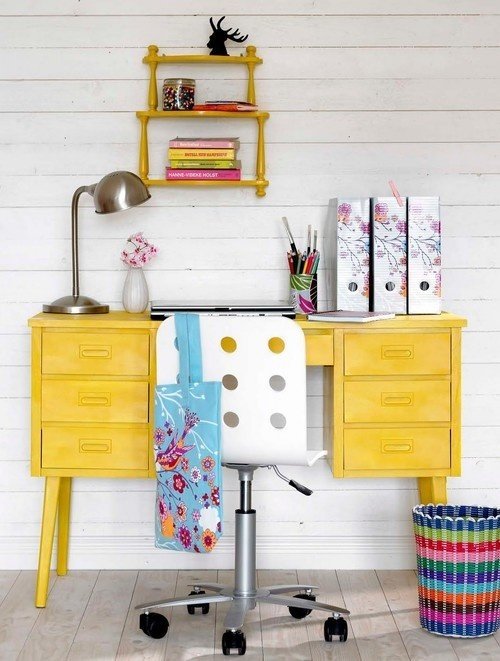 Фотография: Мебель и свет в стиле Прованс и Кантри, Декор интерьера, Дизайн интерьера, Цвет в интерьере, Желтый – фото на INMYROOM