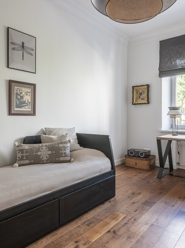 Фотография: Кабинет в стиле Скандинавский, Современный, Эклектика, Квартира, Проект дня, Москва, Сталинка, Кирпичный дом, 3 комнаты, 60-90 метров, эклектичный с элементами этники и современного дизайна, Екатерина Евтихиева – фото на INMYROOM