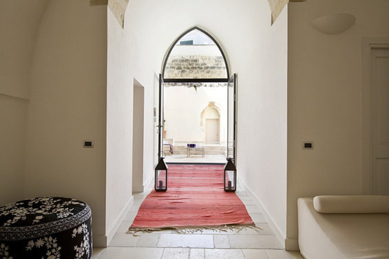 Фотография: Прихожая в стиле Восточный, Дома и квартиры, Городские места, Отель, Бассейн – фото на INMYROOM