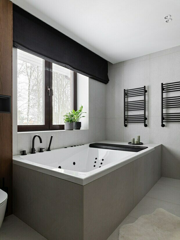 Фотография: Ванная в стиле Современный, Минимализм, Дом, Проект дня, Дом и дача, Ленинградская область, 4 и больше, Более 90 метров, Анара Беркалиева – фото на INMYROOM