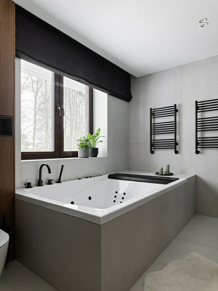 Фотография: Ванная в стиле Современный, Минимализм, Дом, Проект дня, Дом и дача, Ленинградская область, 4 и больше, Более 90 метров, Анара Беркалиева – фото на INMYROOM Фотография: Ванная в стиле Современный, Минимализм, Дом, Проект дня, Дом и дача, Ленинградская область, 4 и больше, Более 90 метров, Анара Беркалиева – фото на INMYROOM