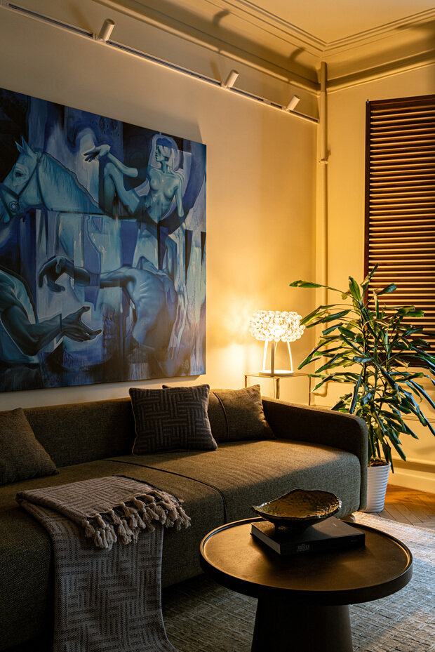 Фотография: Гостиная в стиле Современный, Квартира, Проект дня, Сталинка, 3 комнаты, 40-60 метров, фото интерьера, дизайн интерьера фото, эклектика с элементами винтажа – фото на INMYROOM