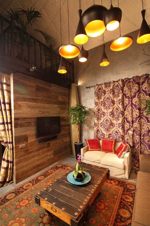 Фото из портфолио Гостиная с резным потолком – фотографии дизайна интерьеров на INMYROOM