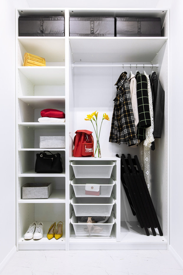 Фотография: Гардеробная в стиле Минимализм, Квартира, Студия, Проект дня, Москва, до 40 метров, Давид Аксенов – фото на INMYROOM
