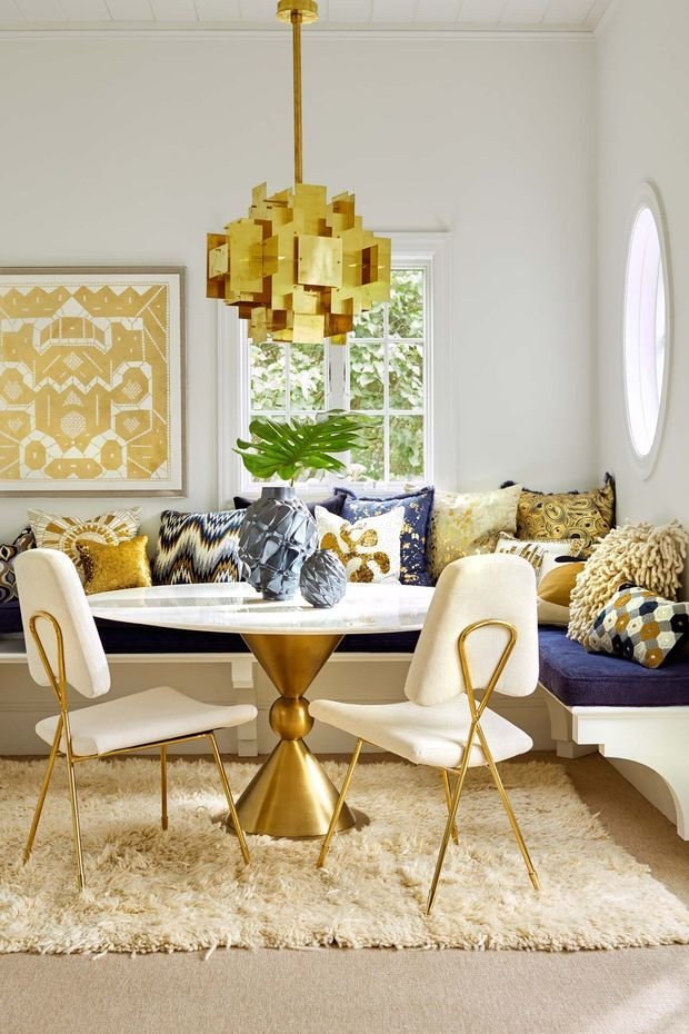 Фотография: Гостиная в стиле Восточный, Советы, Розовый, Инна Усубян, Нина Романюк, Илья Насонов, Tikkurila, Анна Ковальченко, Диана Балашова, Марина Брагинская, Джонатан Адлер, Келли Уистлер, Абигейл Ахерн, Клод Картье, Atelier Interior, Flamingo – фото на INMYROOM