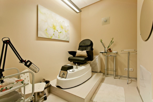 Фото из портфолио Салон красоты CELEBRITY на Садовниченской – фотографии дизайна интерьеров на INMYROOM