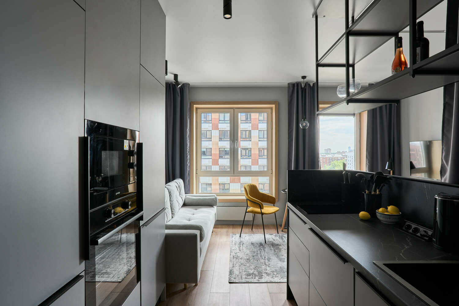 Фотография: Кухня и столовая в стиле Современный, Минимализм, Малогабаритная квартира, Квартира, Студия, Проект недели, Москва, Монолитный дом, до 40 метров, SST DESIGN, Светлана Тяговская – фото на INMYROOM Фотография: Кухня и столовая в стиле Современный, Минимализм, Малогабаритная квартира, Квартира, Студия, Проект недели, Москва, Монолитный дом, до 40 метров, SST DESIGN, Светлана Тяговская – фото на INMYROOM