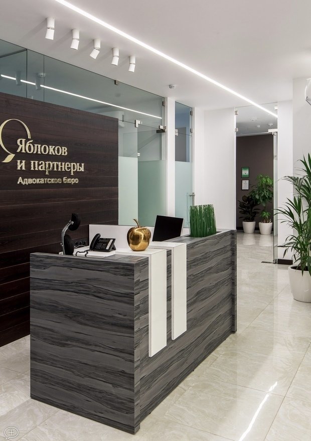 Фото из портфолио Офис для адвокатского бюро – фотографии дизайна интерьеров на INMYROOM
