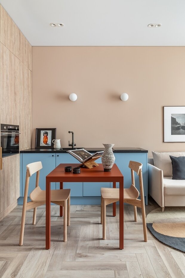 Фотография: Кухня и столовая в стиле Современный, Минимализм, Квартира, Проект дня, Москва, 2 комнаты, 40-60 метров, Via interior buro – фото на INMYROOM