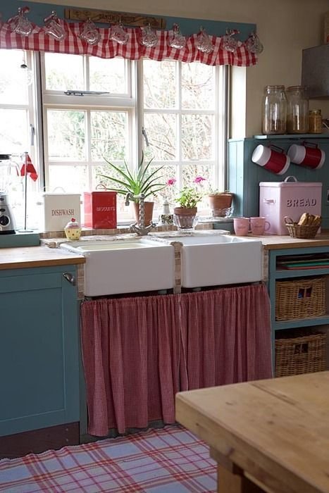 Фотография: Кухня и столовая в стиле Прованс и Кантри, Интерьер комнат – фото на INMYROOM