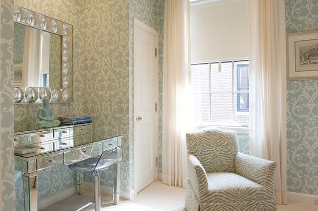 Фотография: Спальня в стиле Эклектика, Квартира, Дома и квартиры, Пентхаус, Картины – фото на INMYROOM