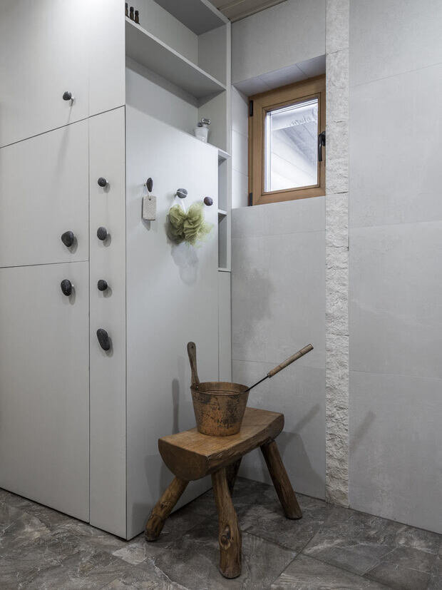 Фотография: Ванная в стиле Прованс и Кантри, Винтажный, Дом, Переделка, Дача, как декорировать загородный дом, интерьер дома, дача в русском стиле, интерьер загородного дома, как обустроить загородный дом, как оформить дом, дизайн интерьера загородного дома, как оформить дачный дом, маленький загородный дом, необычный загородный дом, до 40 метров, дизайн загородного дома, дача дизайн, дизайн дачи, дизайн дачного дома, интерьер дачного дома, переделка дачного дома, загородный дом дизайн, ремонт дачи, дом загородный – фото на INMYROOM