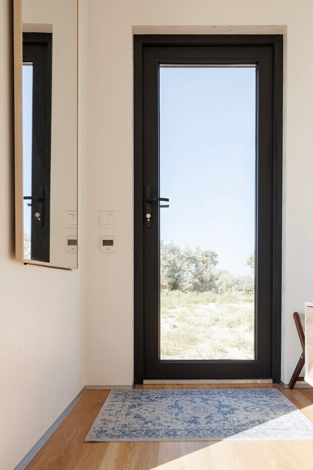 Фотография: Прихожая в стиле Современный, Минимализм, Малогабаритная квартира, Дом, Проект дня, Дом и дача, Краснодар, 2 комнаты, до 40 метров, современный с элементами минимализма и скандинавского стиля, Мария Шишова – фото на INMYROOM