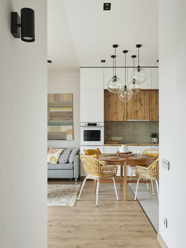 Фотография: Кухня и столовая в стиле Скандинавский, Современный, Квартира, Проект недели, 3 комнаты, 60-90 метров, Тюмень, Yarko Home, Денис Рыжков, Надежда Яркова – фото на INMYROOM