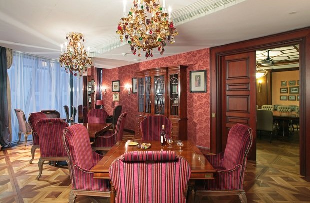 Фото из портфолио Обеденная комната в английском стиле – фотографии дизайна интерьеров на INMYROOM