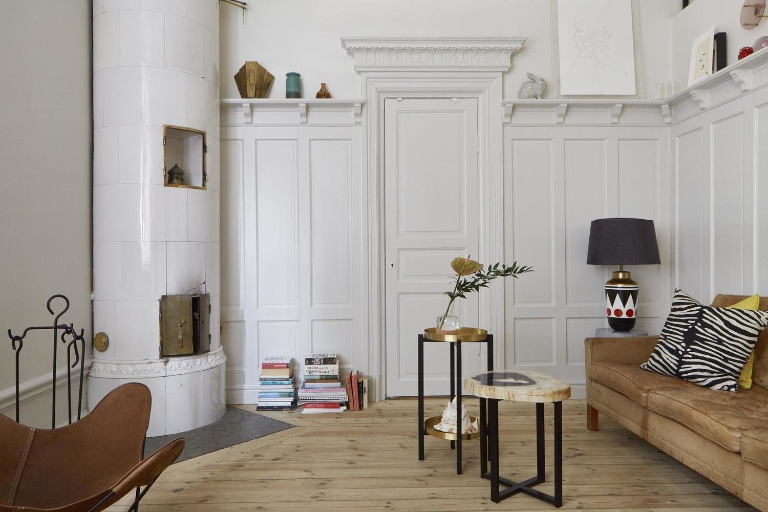 Фотография: Гостиная в стиле Эклектика, Скандинавский, Декор интерьера, Малогабаритная квартира, Квартира, Студия, Швеция, Стокгольм – фото на INMYROOM Фотография: Гостиная в стиле Эклектика, Скандинавский, Декор интерьера, Малогабаритная квартира, Квартира, Студия, Швеция, Стокгольм – фото на INMYROOM