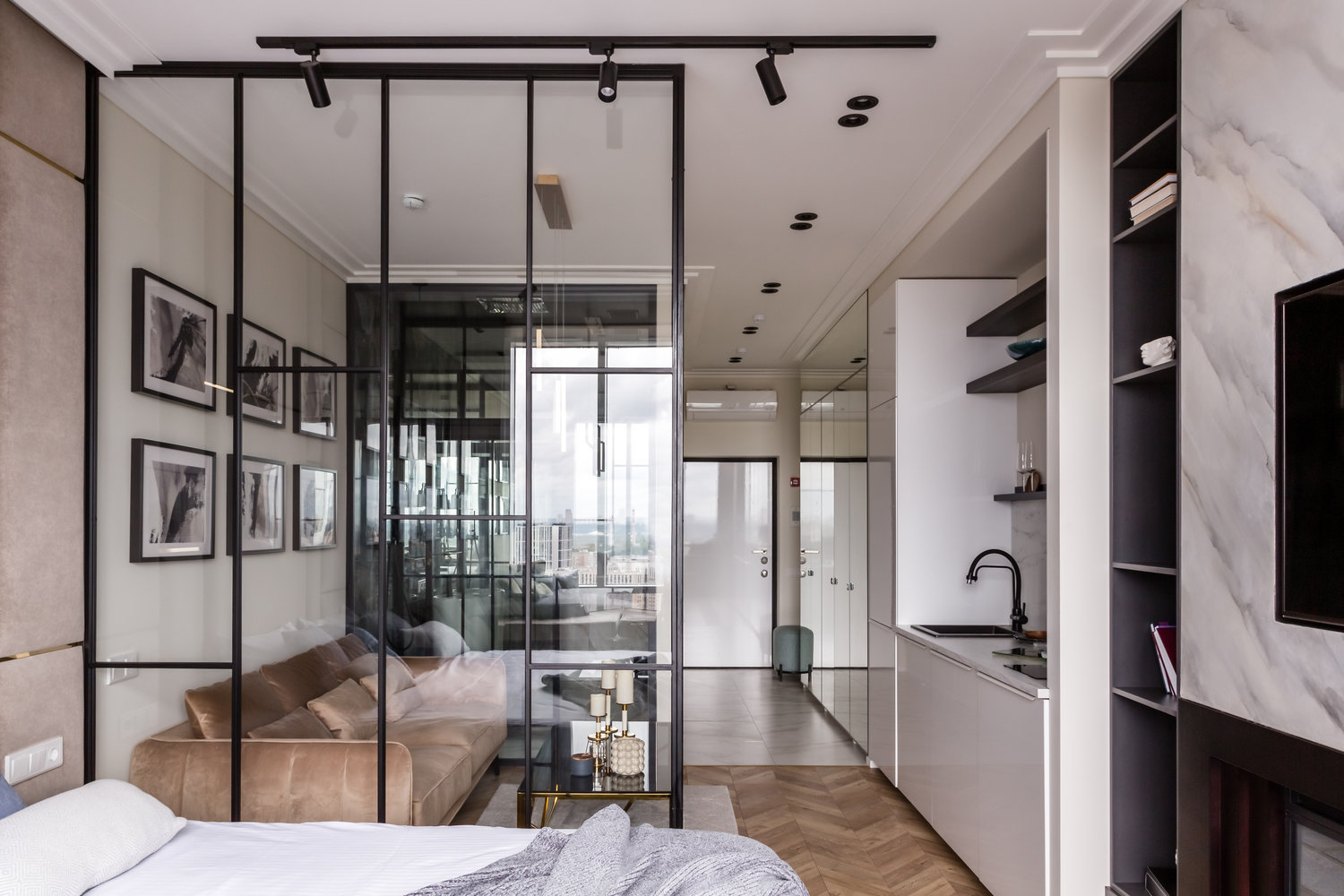 Фотография: Спальня в стиле Современный, Квартира, Проект недели, Москва, до 40 метров, Marmur, Лилия Чеботарева – фото на INMYROOM