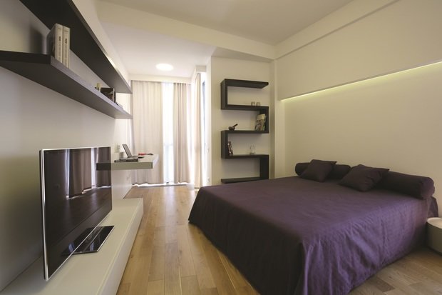 Фотография: Спальня в стиле Хай-тек, Квартира, Дома и квартиры, Проект недели, Перепланировка – фото на INMYROOM