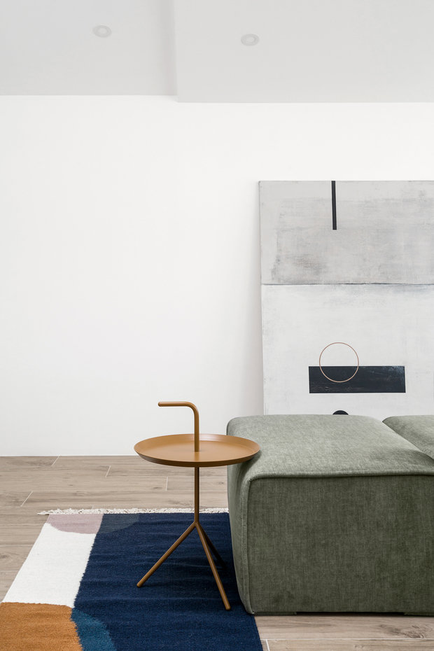 Фотография: Гостиная в стиле Минимализм, Современный, Квартира, Студия, Проект недели, Киев, Ольга Бондарь, до 40 метров – фото на INMYROOM