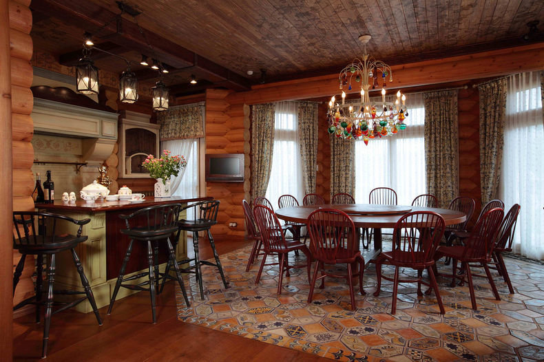 Фото из портфолио Деревянный дом 550 кв.м. в русском стиле – фотографии дизайна интерьеров на INMYROOM Фото из портфолио Деревянный дом 550 кв.м. в русском стиле – фотографии дизайна интерьеров на INMYROOM