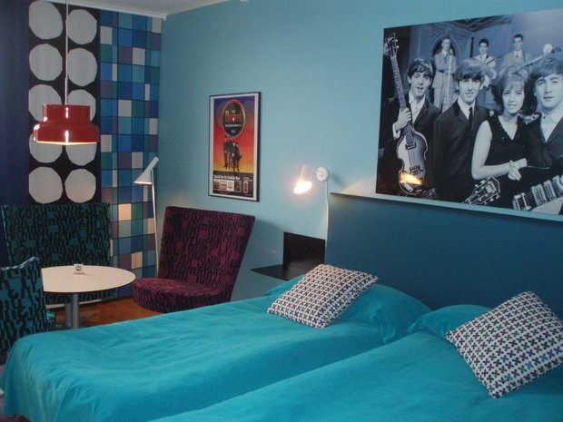 Фотография: Спальня в стиле Эклектика, Декор интерьера, Vitra, Мебель и свет, Декор дома, Ретро – фото на INMYROOM