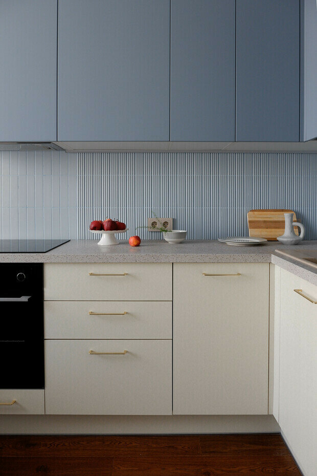 Фотография: Кухня и столовая в стиле Современный, Квартира, Проект дня, Нижний Новгород, 2 комнаты, до 40 метров, Bilbao Design – фото на INMYROOM