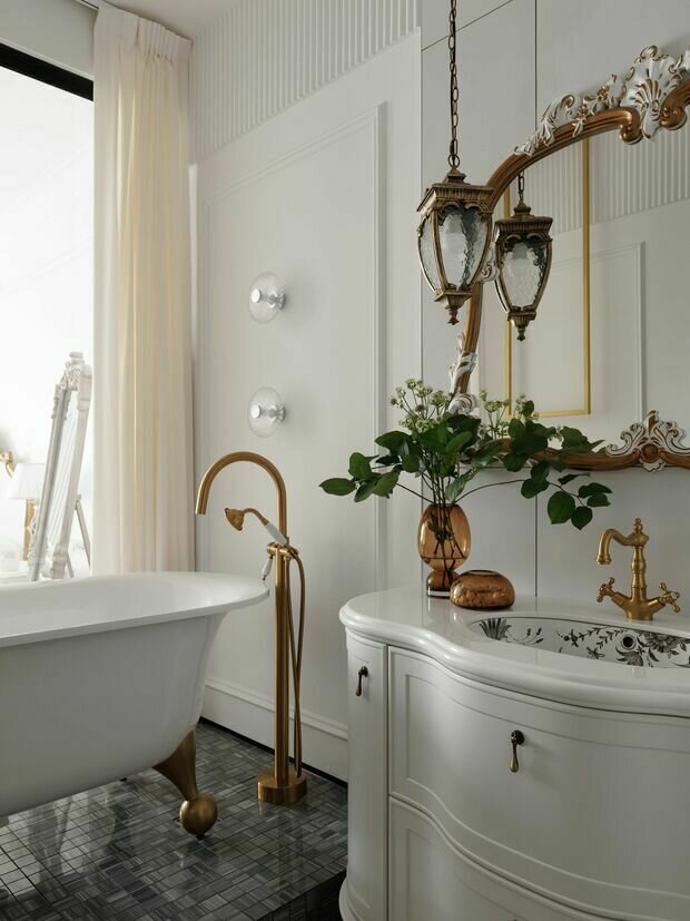 Фотография: Ванная в стиле Классический, Современный, Квартира, Проект дня, Москва, 2 комнаты, 60-90 метров, современный с элементами классики и роскоши, современный с элементами неоклассики, Ксения Луб – фото на INMYROOM