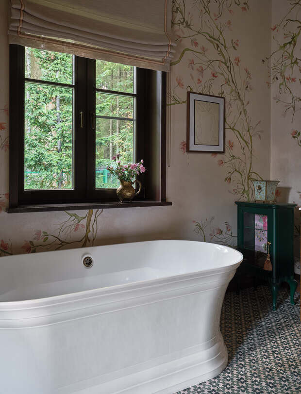 Фотография: Ванная в стиле Классический, Проект дня, Дача, Подмосковье, Дом и дача, Истринский район, Кирпичный дом, 3 комнаты, Более 90 метров, Дженнет Койтемирова, классический с элементами викторианского и английского стиля – фото на INMYROOM