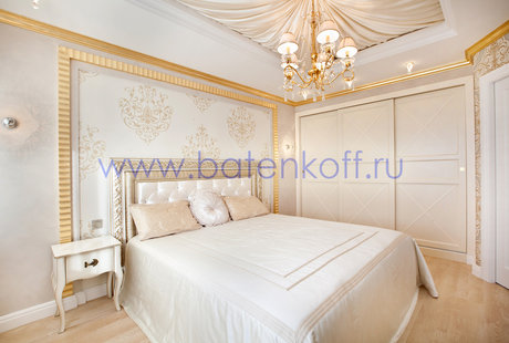  Фото реализованной спальни в ЖК Адмиральский от дизайн студии Батенькофф в классическом стиле