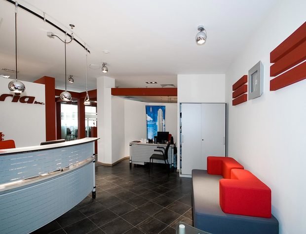 Фото из портфолио Офис компании Gloria – фотографии дизайна интерьеров на INMYROOM