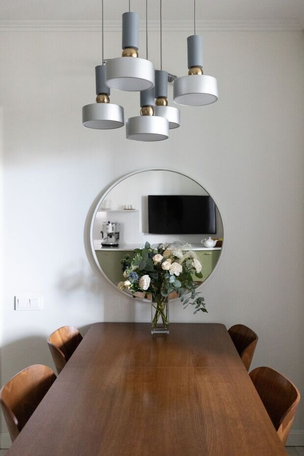 Фотография: Кухня и столовая в стиле Современный, Минимализм, Квартира, Проект дня, Москва, 3 комнаты, 60-90 метров, современный с элементами минимализма – фото на INMYROOM