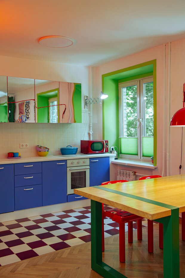 Фотография: Кухня и столовая в стиле Эклектика, Винтажный, Квартира, Проект дня, Москва, Кирпичный дом, 2 комнаты, 40-60 метров, Павел Фотеев – фото на INMYROOM