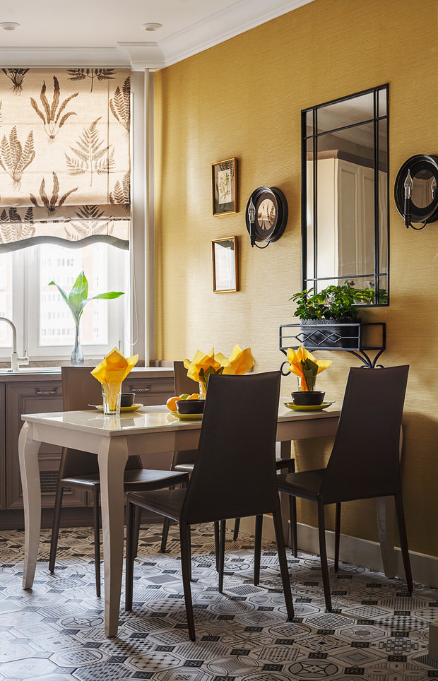 Фотография: Кухня и столовая в стиле Эклектика, Современный, Квартира, Проект недели, Москва, Марина Саркисян, Сергей Красюк, новостройка, 4 и больше, Более 90 метров – фото на INMYROOM