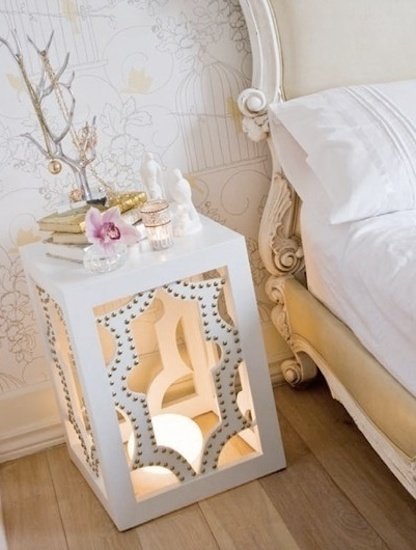 Фотография: Спальня в стиле Прованс и Кантри, Декор интерьера, Мебель и свет, Стол – фото на INMYROOM